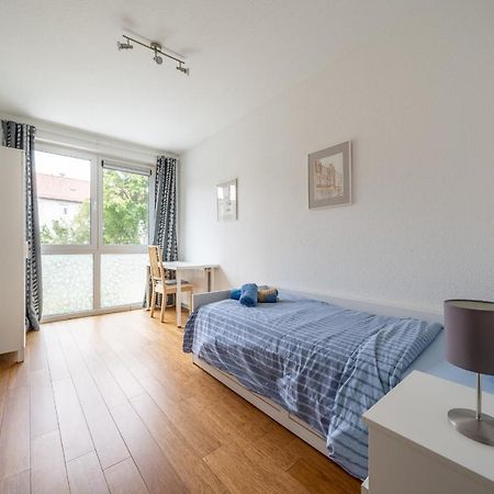 Private Rooms Hannover Bagian luar foto