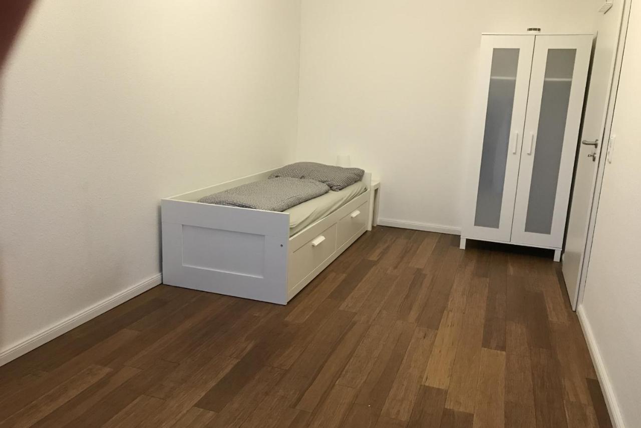 Private Rooms Hannover Bagian luar foto